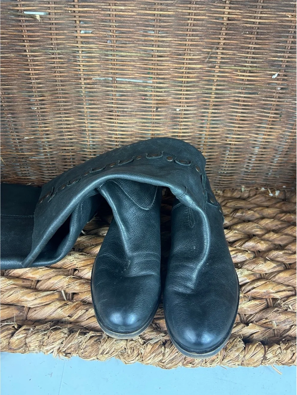 Nine-west vintage Black leather mid-calf boots with side studs
